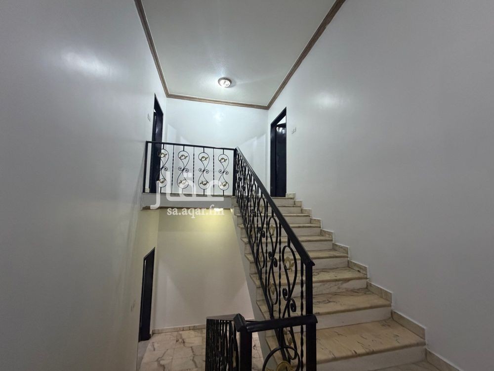24 bedroom building in Dhahrat Laban, Riyadh 10