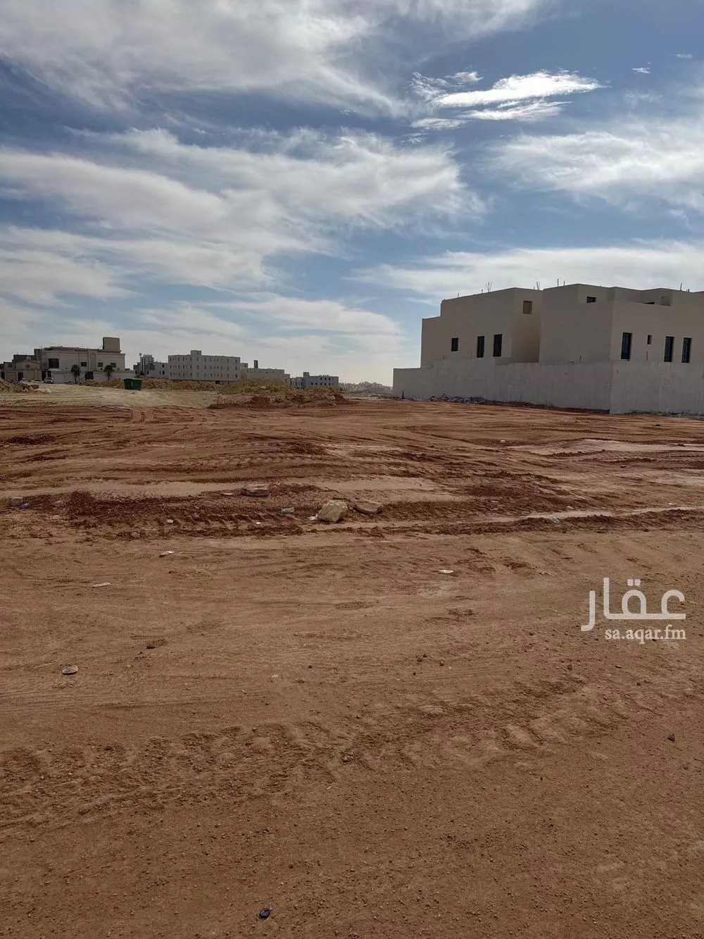 942 sqm land in Ash Sharq 3