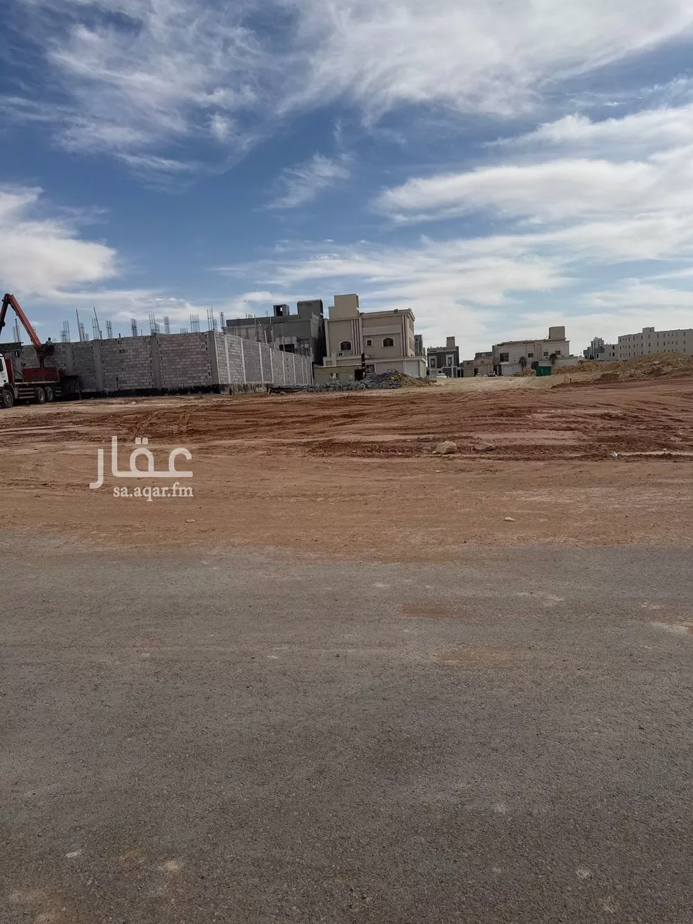 942 sqm land in Ash Sharq 7
