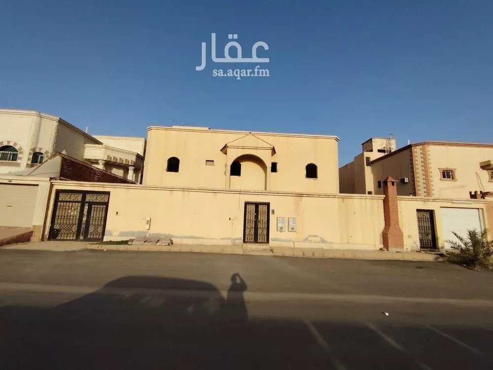 686 sqm land in Al Yarmouk 2