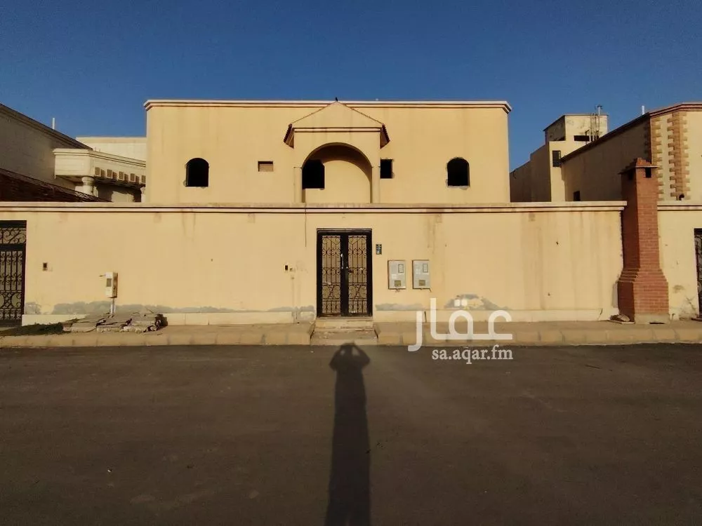 686 sqm land in Al Yarmouk 3