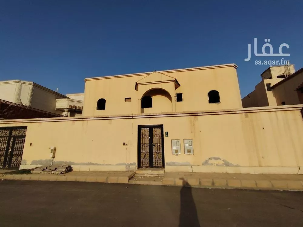 686 sqm land in Al Yarmouk 4