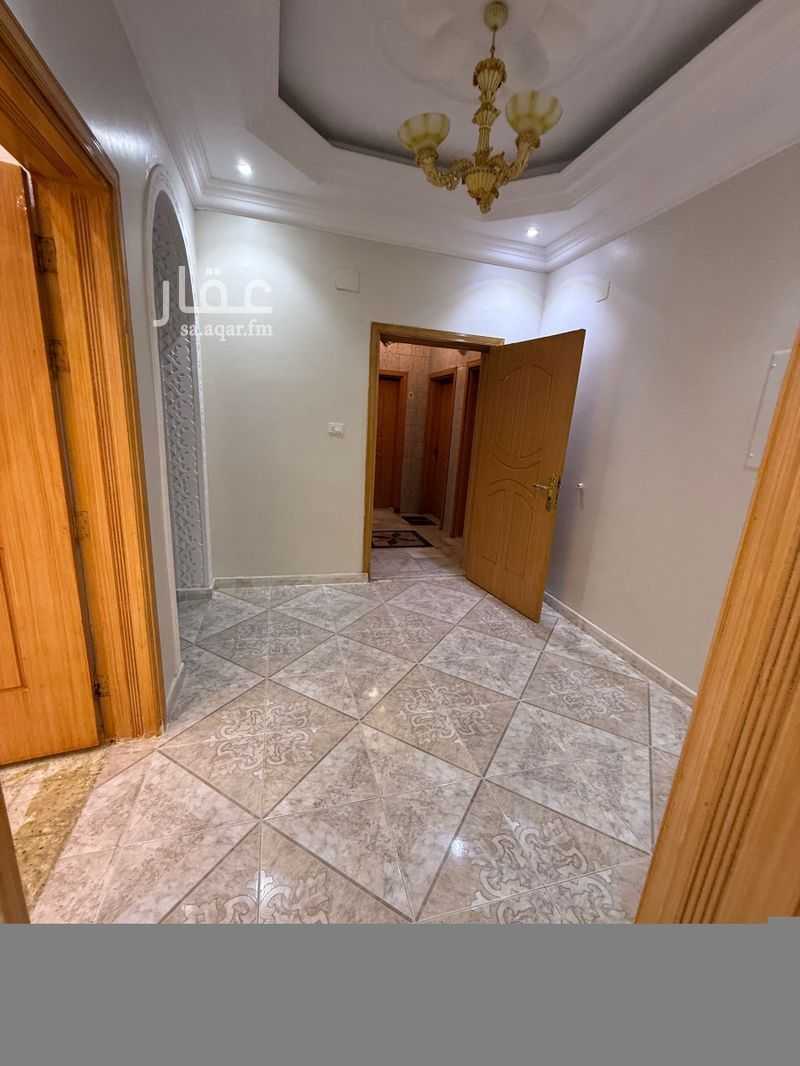 2 bedroom apartment in Jabrah, Taif 4