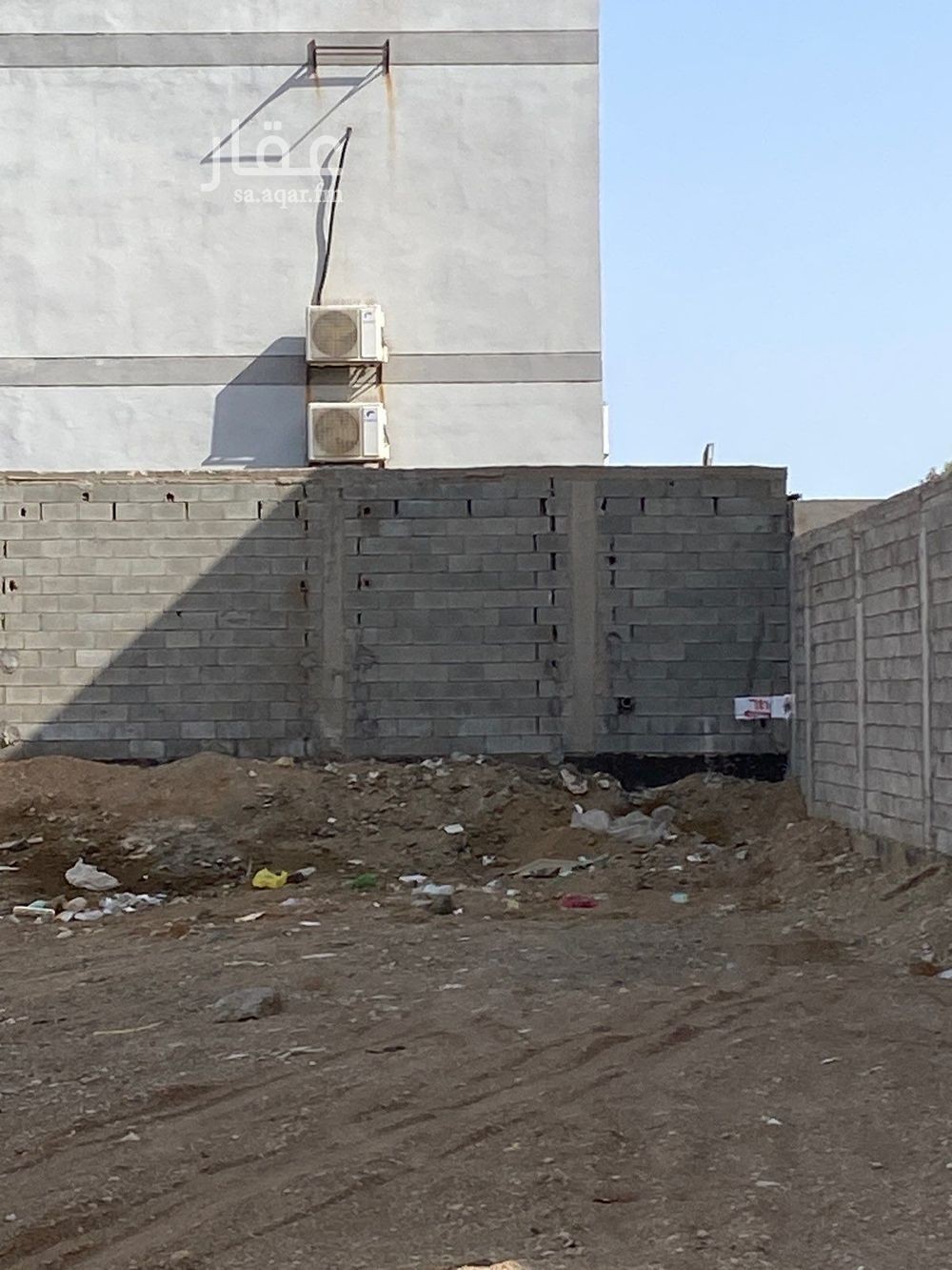 land in Ar Riyadh, Jeddah 11