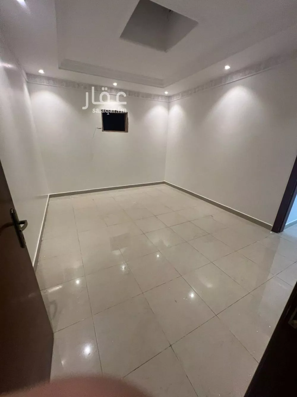3 bedroom floor in Al Hazm 4