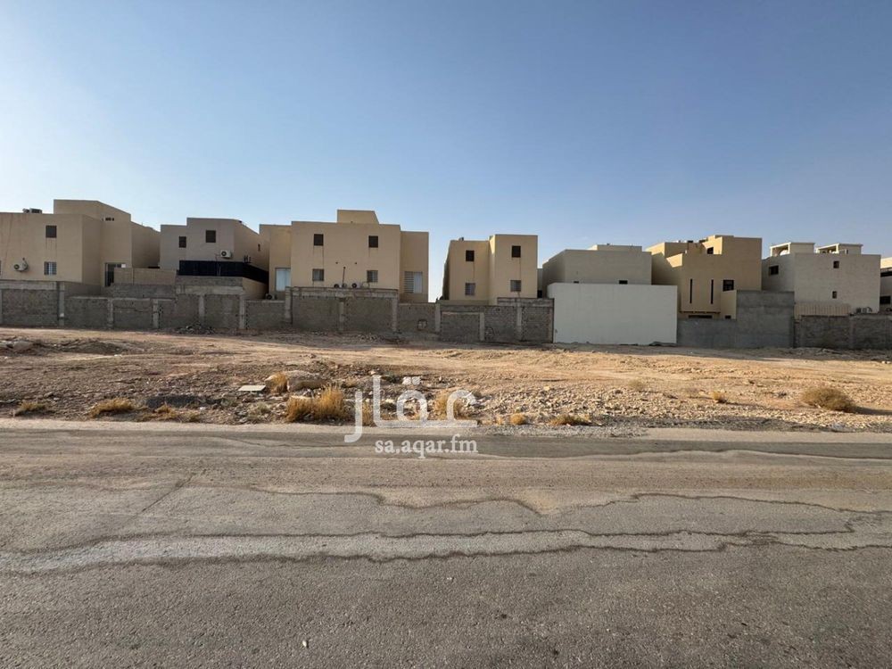land in Al Mahdiyyah, Riyadh 4
