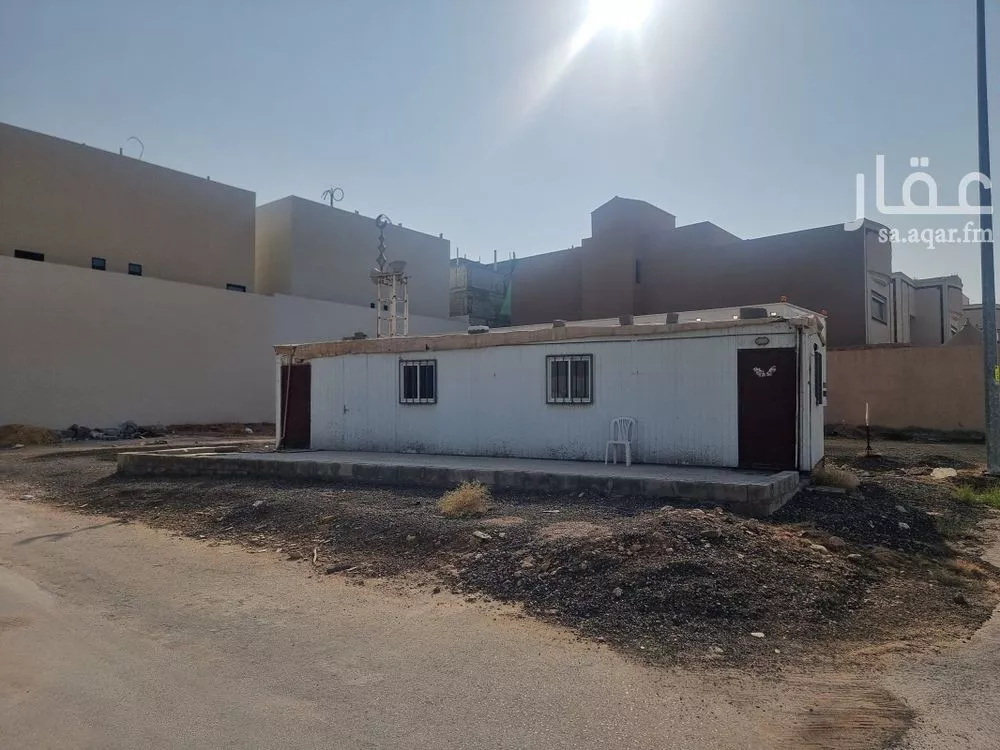450 sqm land in Dhahrat Laban 7