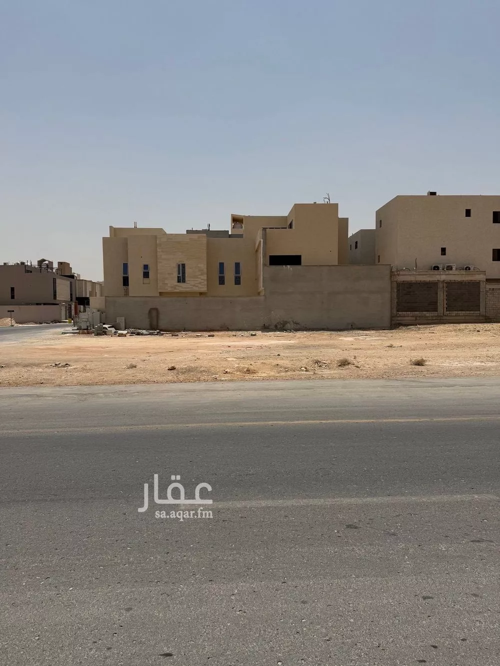 855 sqm land in Al Mahdiyyah 2