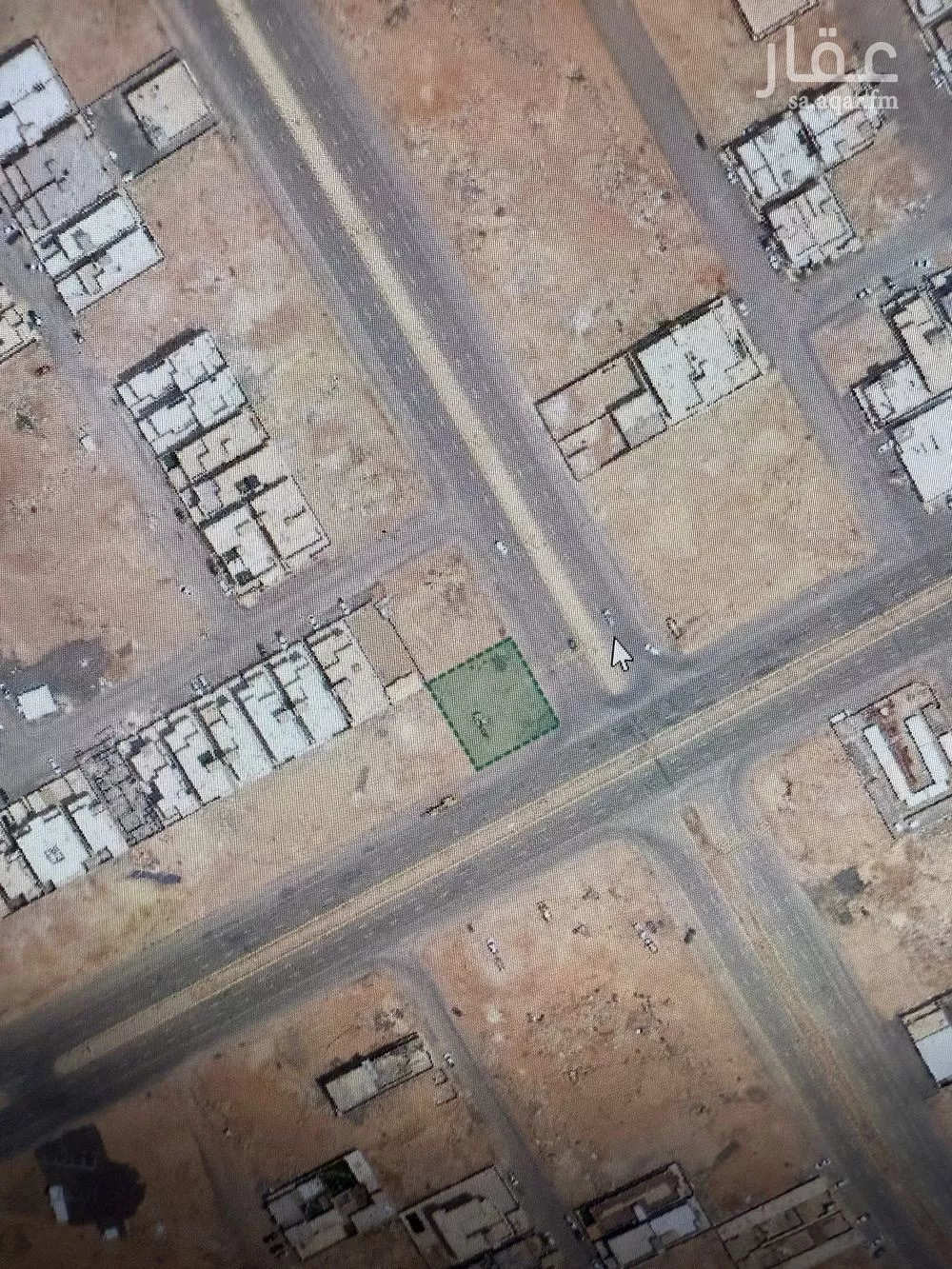 855 sqm land in Al Mahdiyyah 3