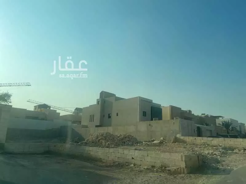 أرض 1500 م² في الحمراء 6