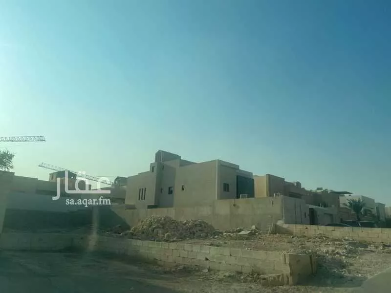 أرض 1500 م² في الحمراء 7