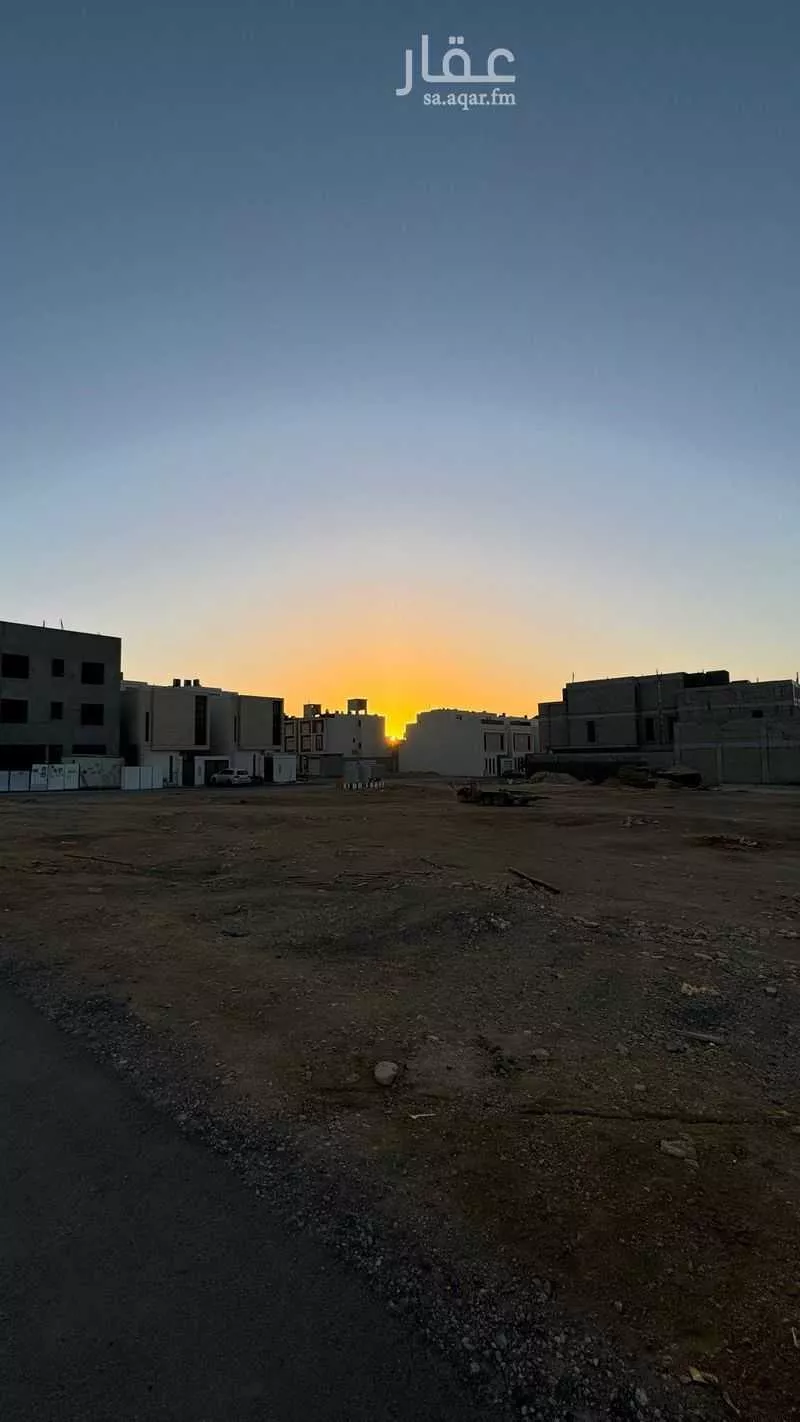 900 sqm land in Al Mahdiyyah 7