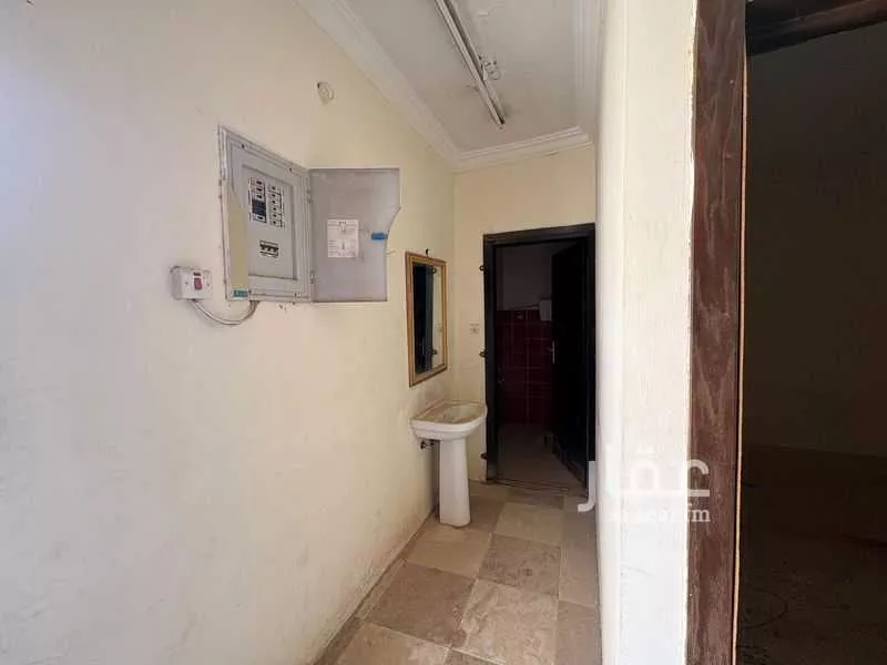 612 sqm land in Al Maizilah 5