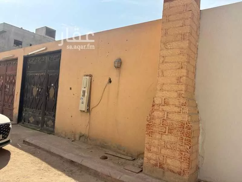 612 sqm land in Al Maizilah 7