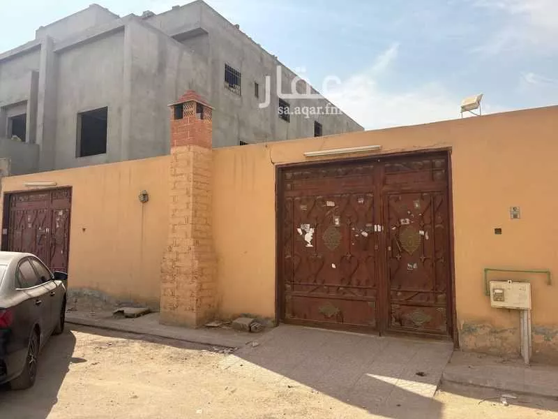 612 sqm land in Al Maizilah 8