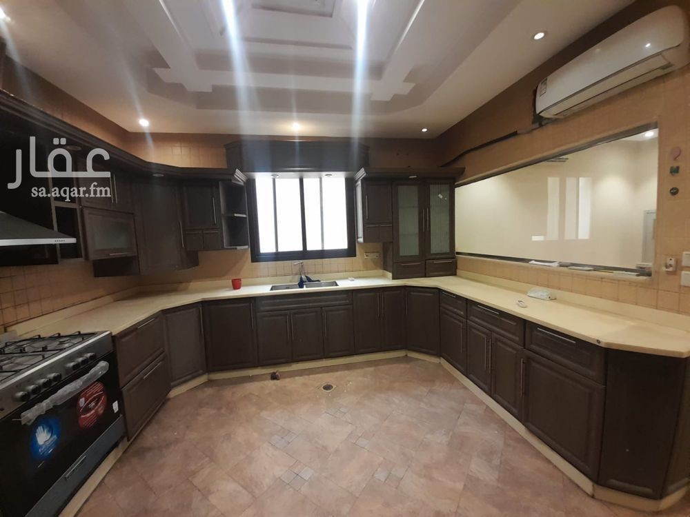 4 bedroom villa in Hittin, Riyadh 5
