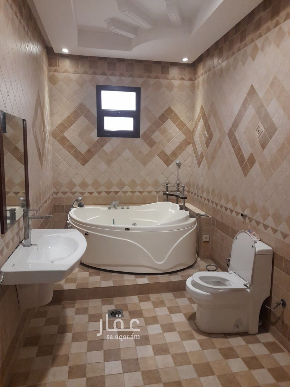 4 bedroom villa in Hittin, Riyadh 13