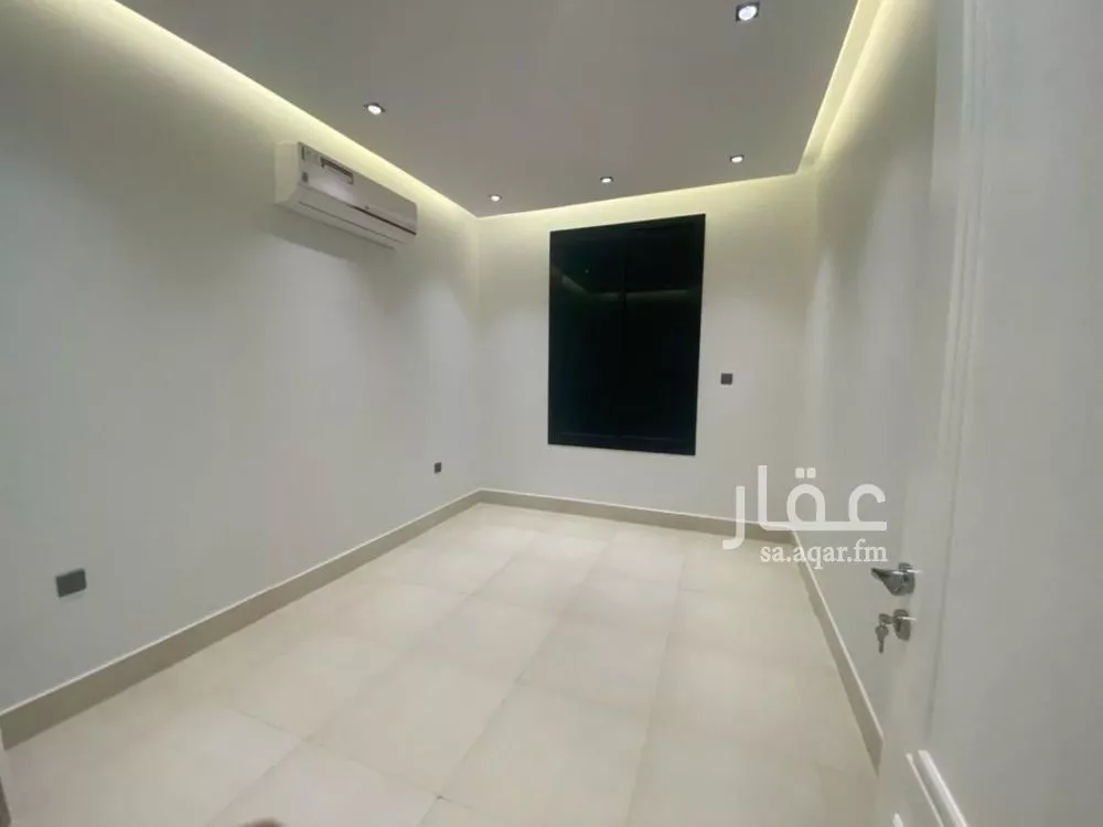 3 bedroom apartment in Al Yasmin 13