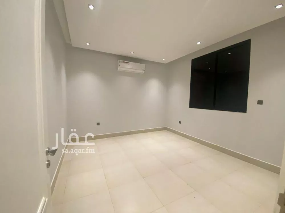 3 bedroom apartment in Al Yasmin 8