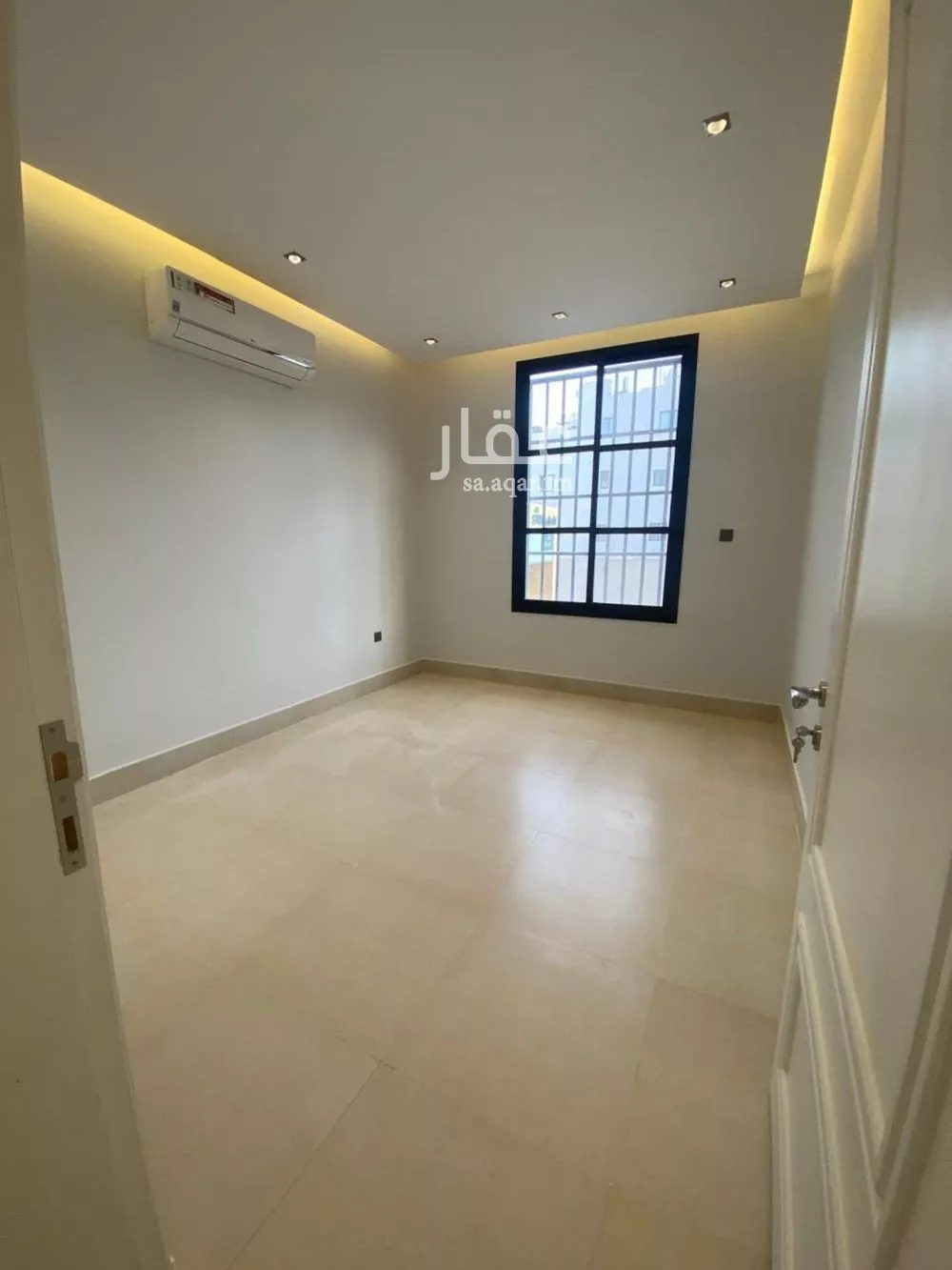 3 bedroom apartment in Al Yasmin 9
