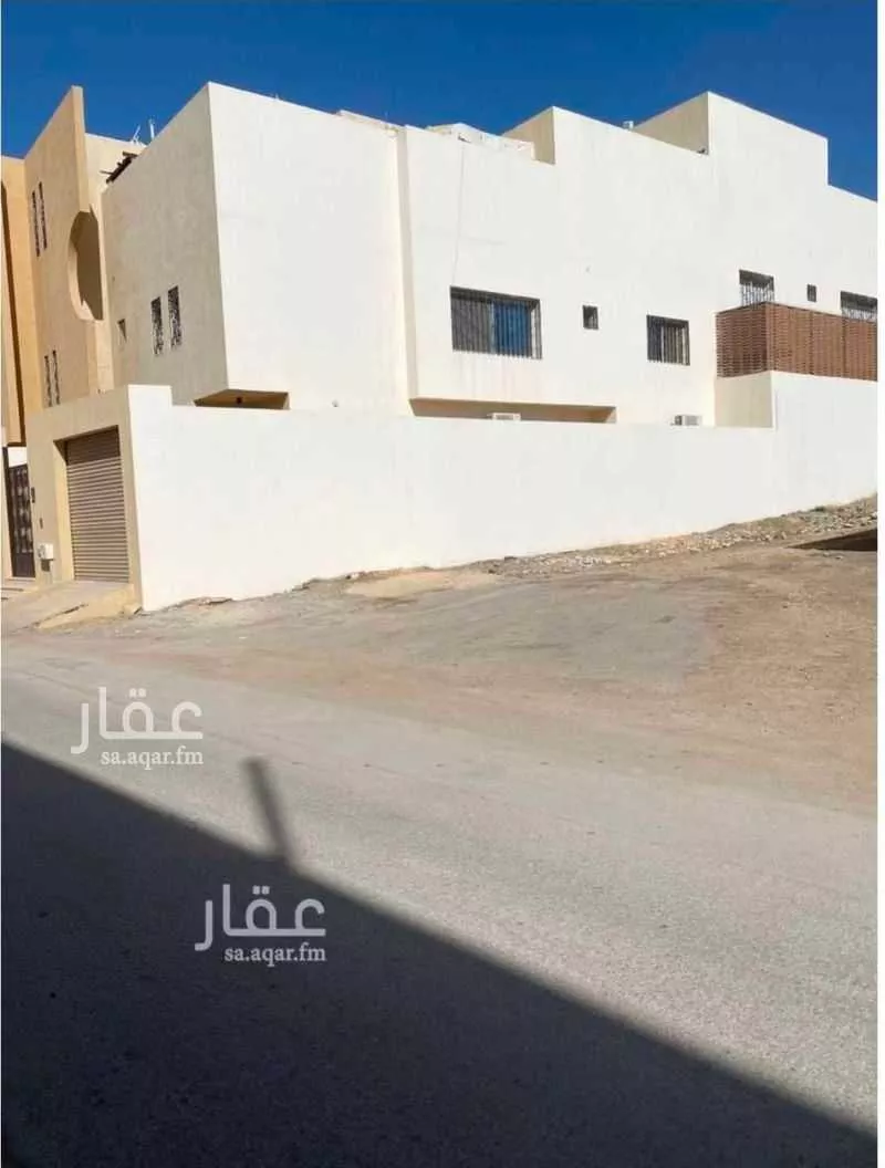820 sqm land in Jarir 4