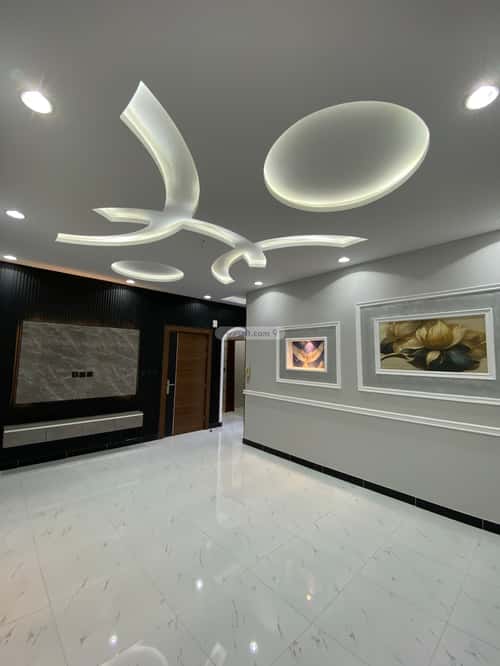 5 bedroom apartment in Umm Al Silm 2