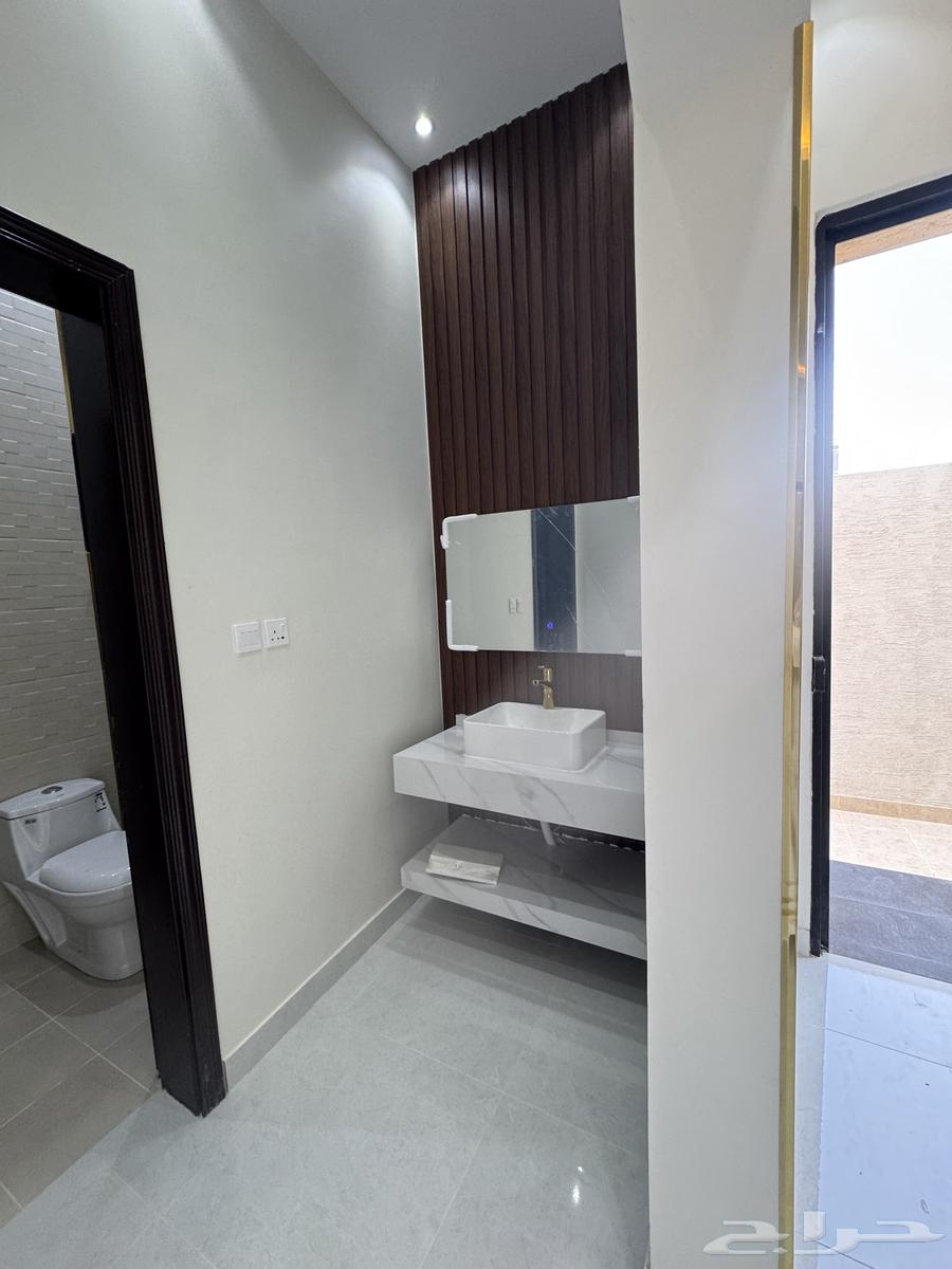 5 bedroom villa in Al Quraynah, Jeddah 15