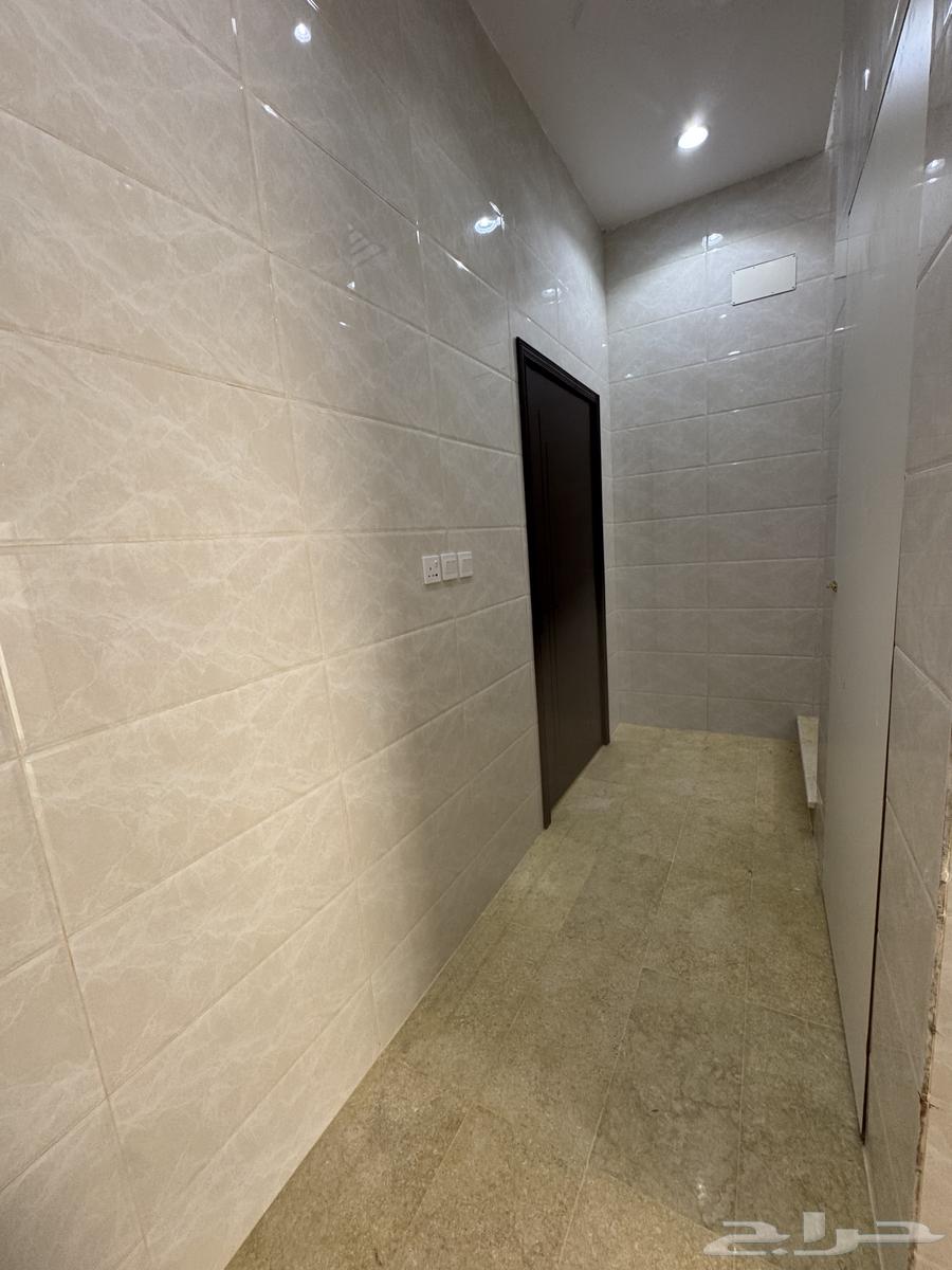 5 bedroom villa in Al Quraynah, Jeddah 13