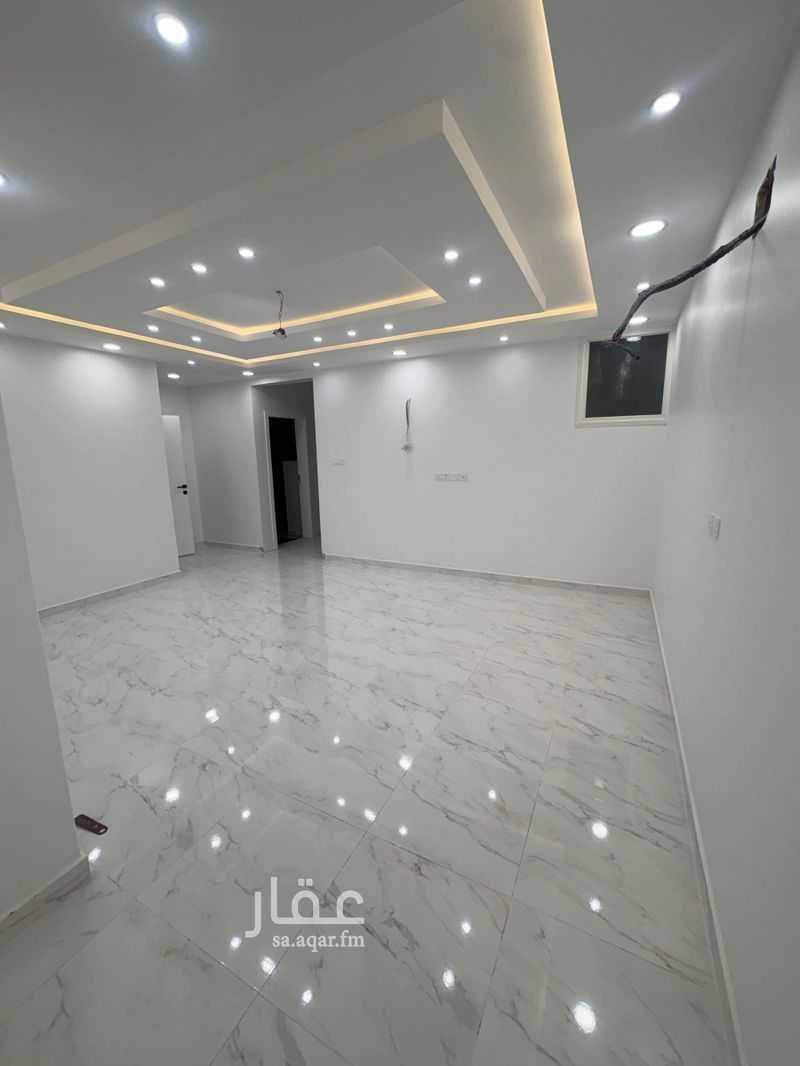 4 bedroom apartment in Al Rabie, Khamis Mushait 3