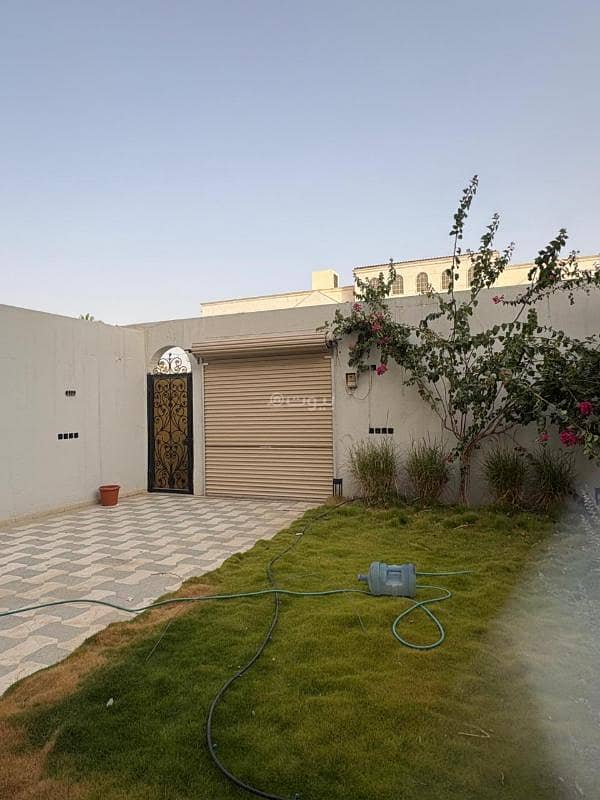 4 bedroom villa in Al Ghadir, Riyadh 6