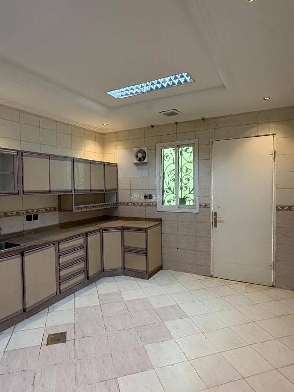 4 bedroom villa in Al Ghadir, Riyadh 15