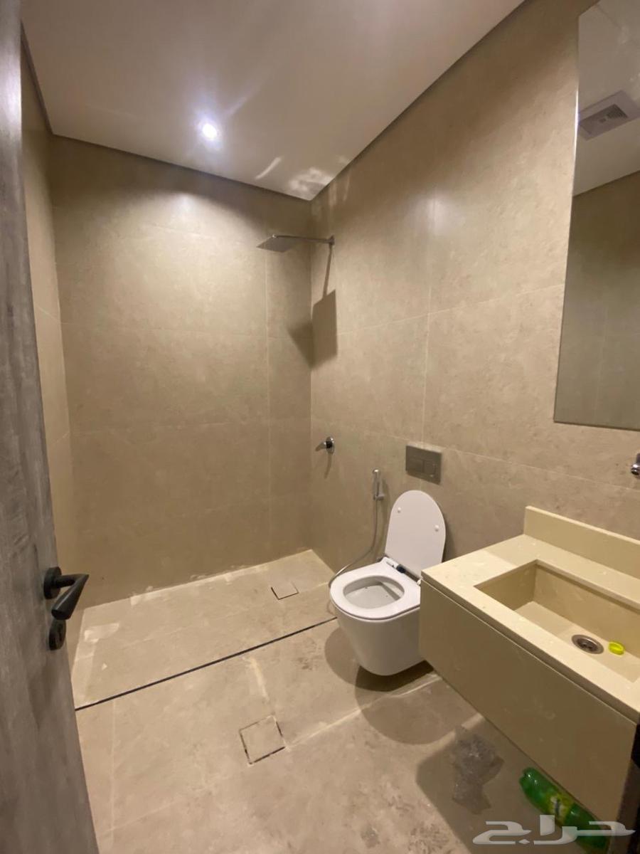 5 bedroom apartment in Al Hamra 5