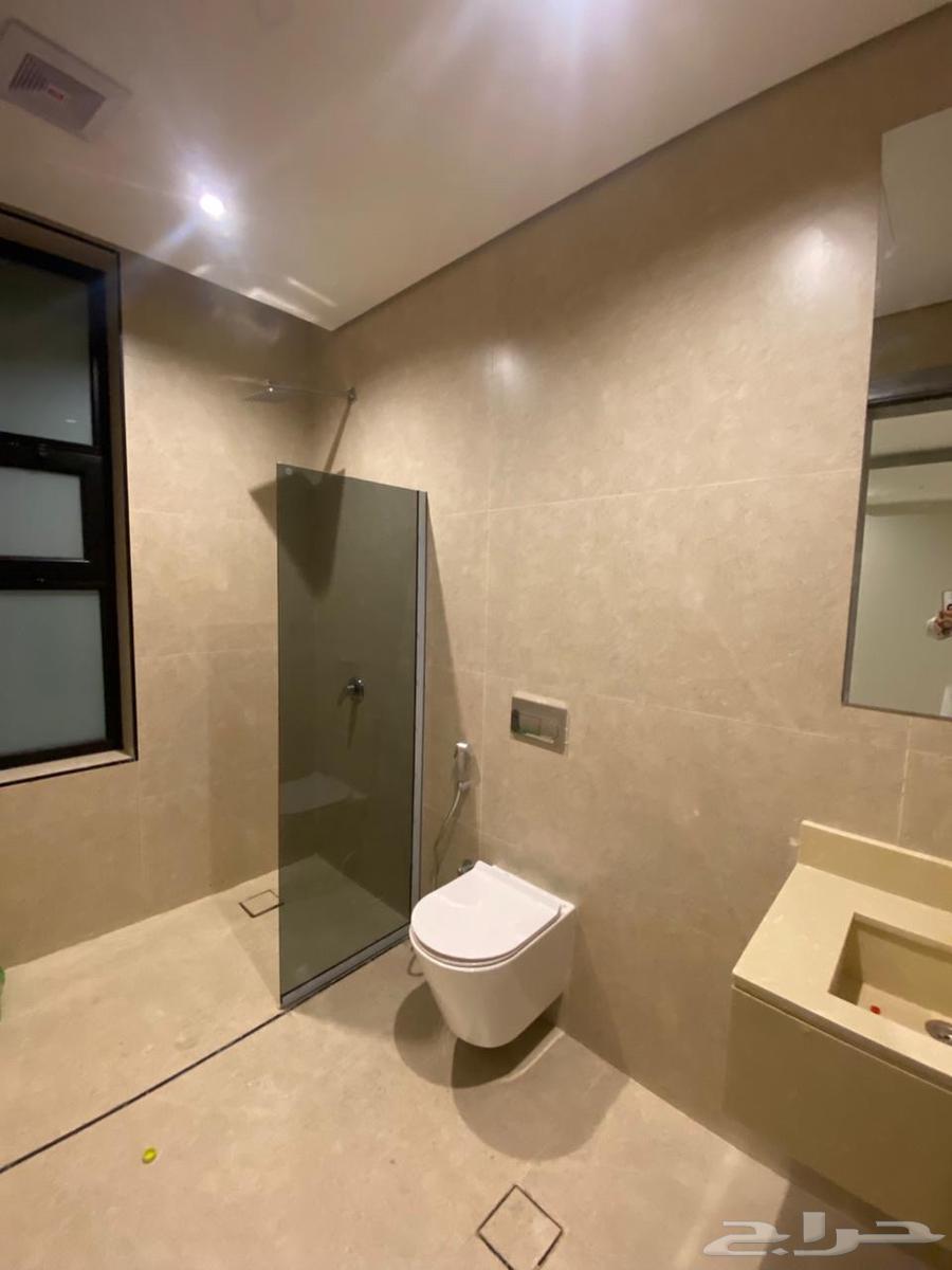 5 bedroom apartment in Al Hamra 6