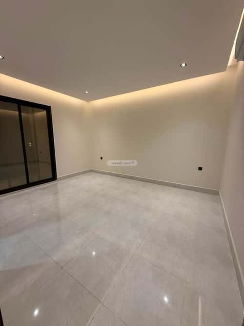 5 bedroom apartment in Al Hamra, Eastern Province 10