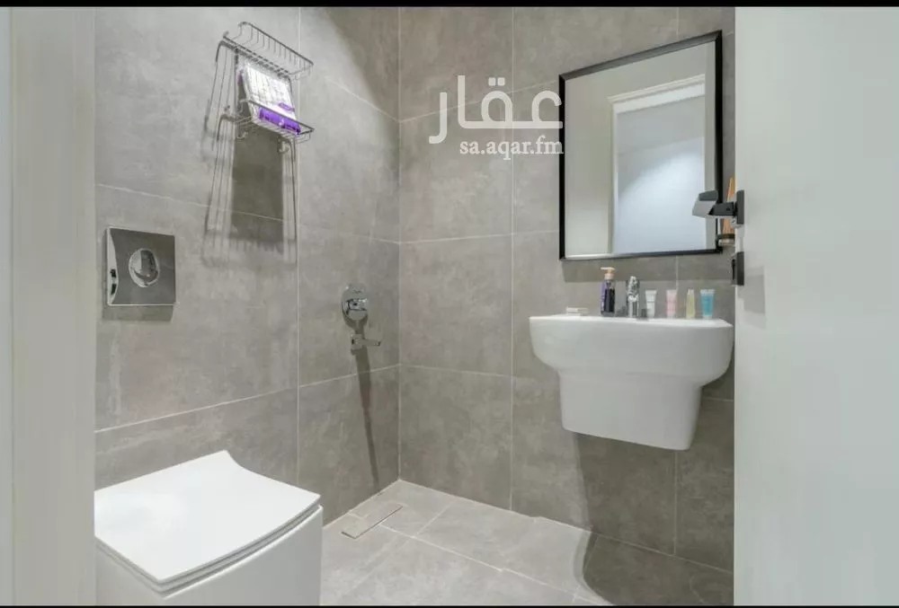2 bedroom apartment in Al Malqa 6