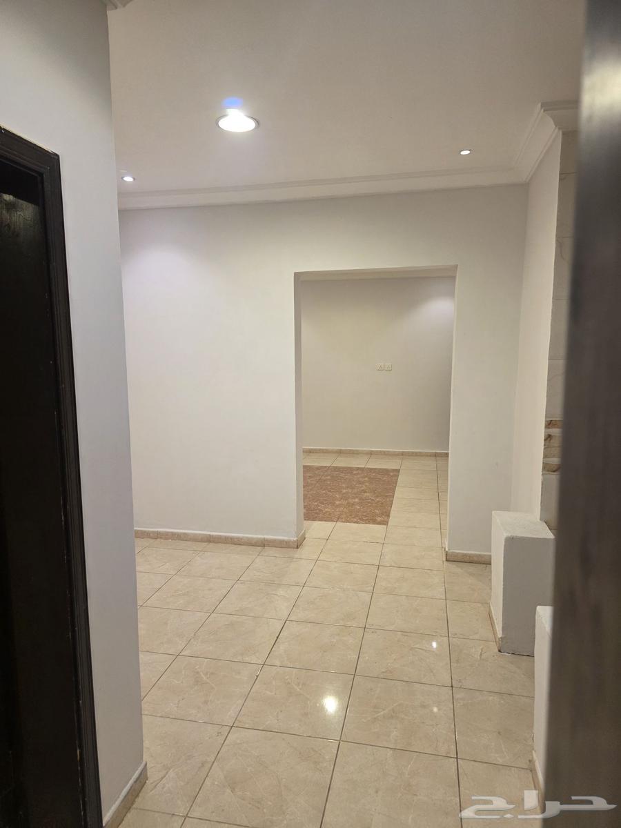 2 bedroom apartment in Al Yaqout, Jeddah 7