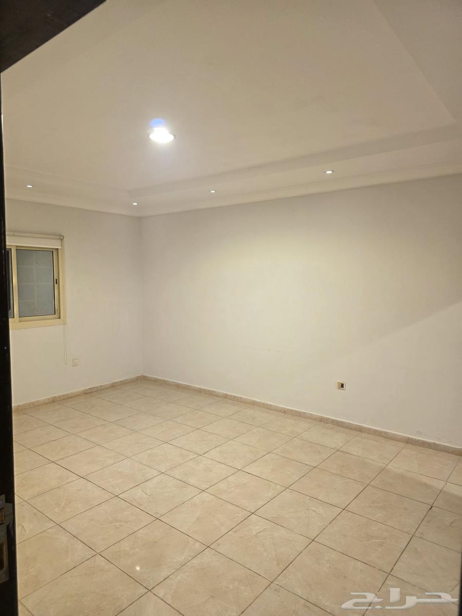 2 bedroom apartment in Al Yaqout, Jeddah 6