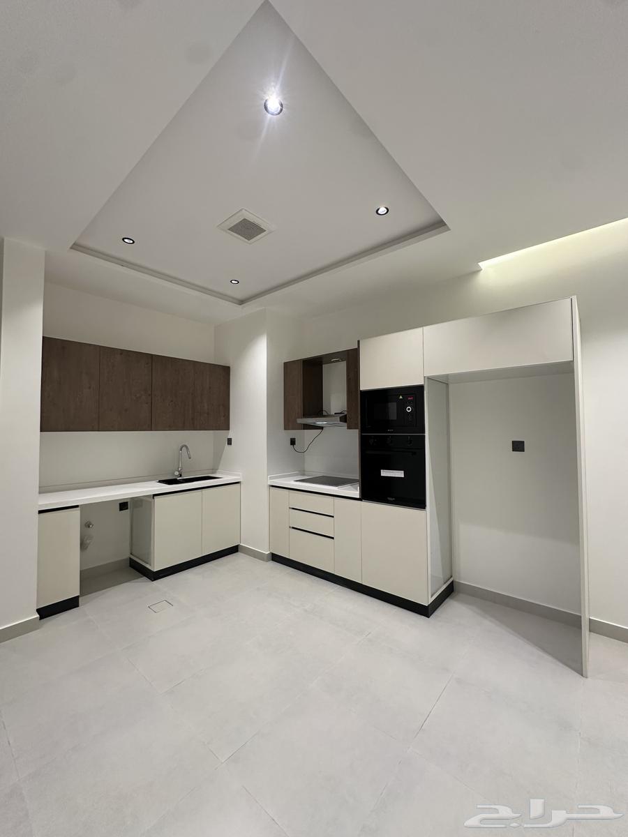 2 bedroom apartment in Al Sharafiyah, Jeddah 6