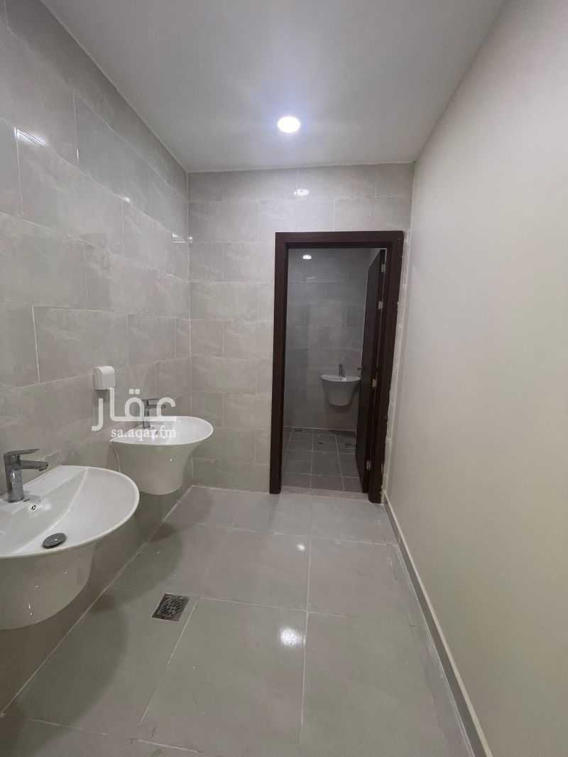 4 bedroom villa in Al Janadriyah, Riyadh 12