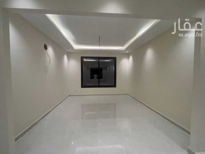 4 bedroom villa in Al Janadriyah, Riyadh 9