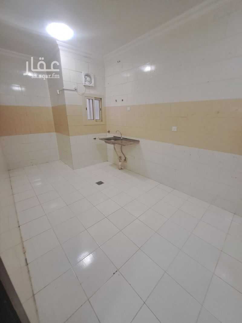 3 bedroom apartment in Al Shati, Jazan 6