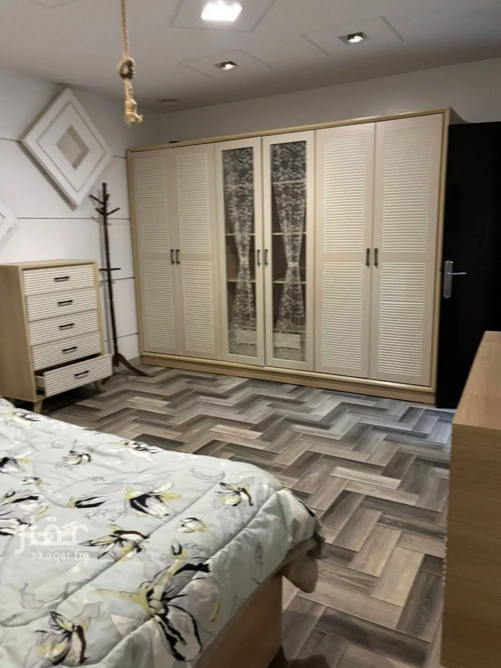 3 bedroom floor in Al Aqiq 9