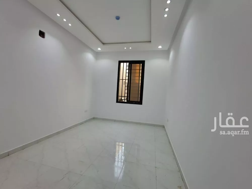 3 bedroom apartment in Al Rimal 8