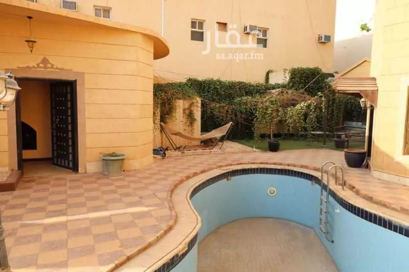 900 sqm land in Al Malqa 3