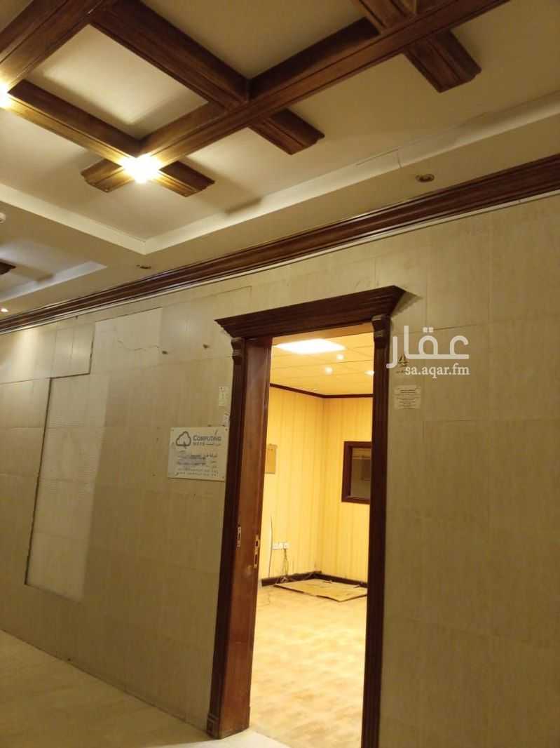 5 bedroom office in Al Murooj, Riyadh 19