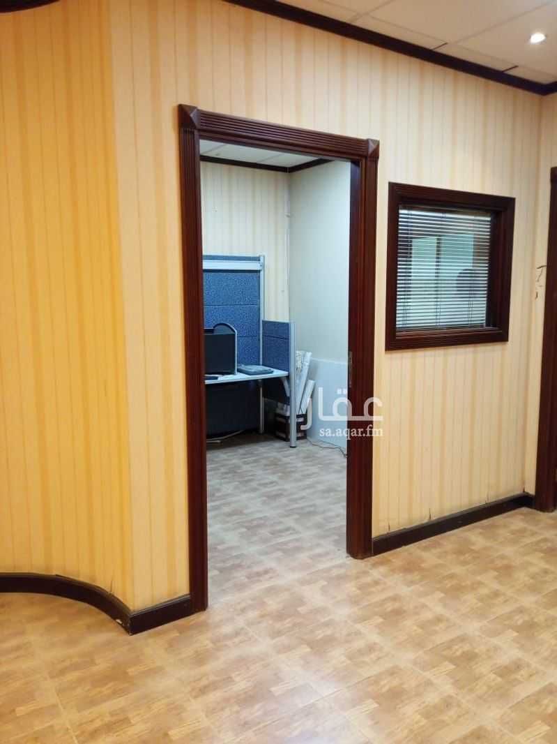 5 bedroom office in Al Murooj, Riyadh 16