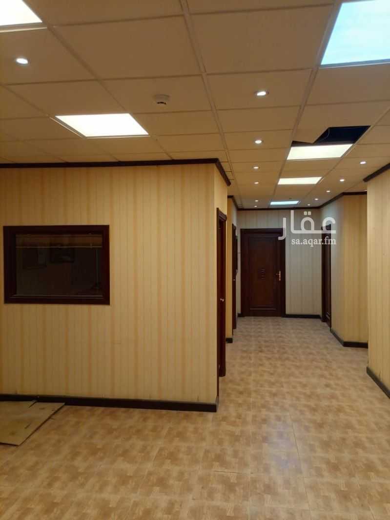5 bedroom office in Al Murooj, Riyadh 18