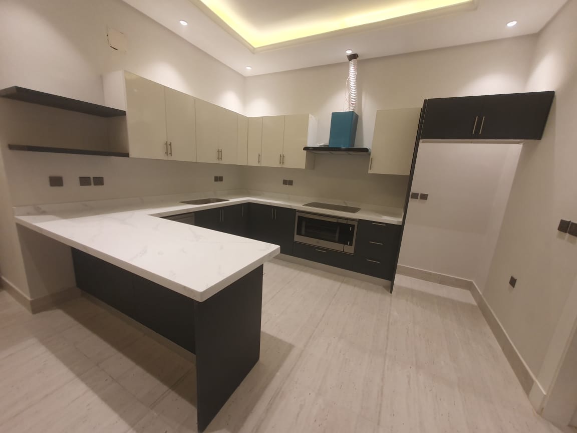 3 bedroom apartment in Al Malqa 2