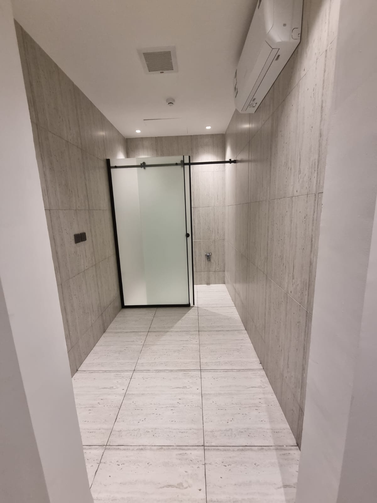 3 bedroom apartment in Al Malqa 5