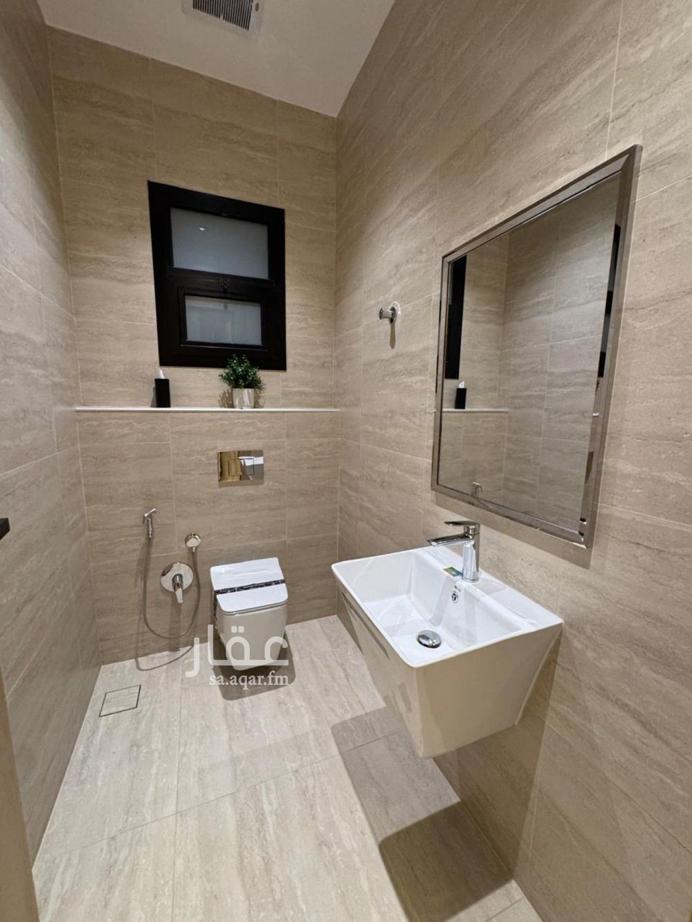 3 bedroom apartment in Ishbiliyah, Riyadh 14